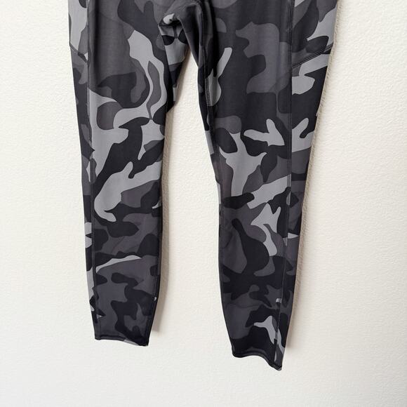 [Athleta] Gray Camo High Rise Contender Powerlift 7/8 Leggings Sz Large Tall LT - Picture 7 of 11
